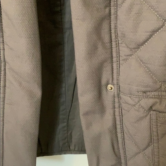 Aritzia quilted jacket - Picture 9 of 9